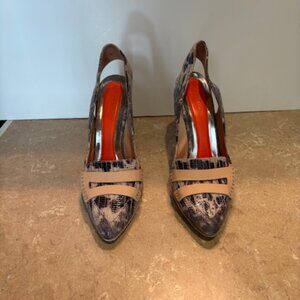 Kenzo Paris white snakeskin printed pumps